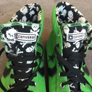 Custom skate Converse sz 9 1/2 men